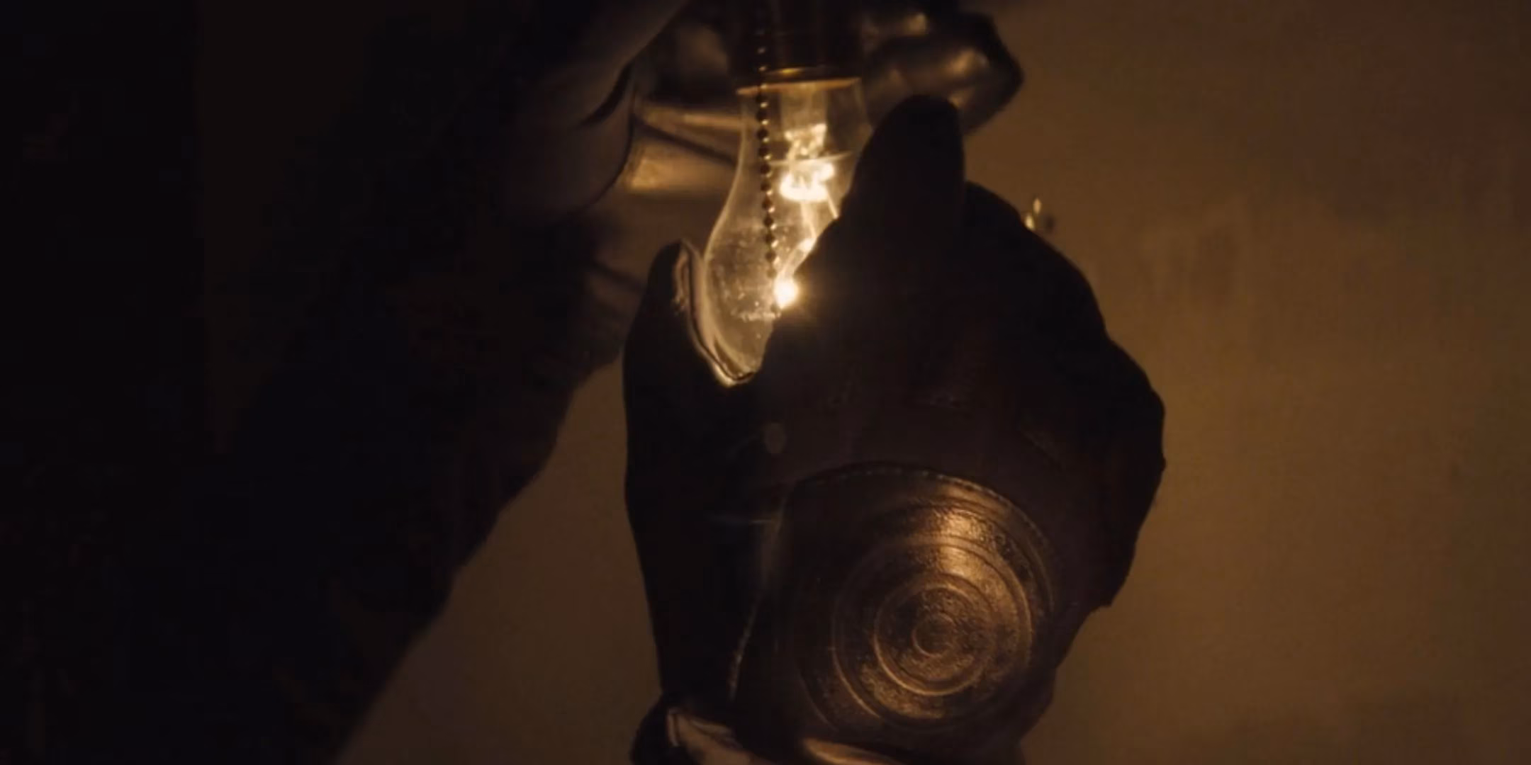 key-easter-eggs-and-references-in-the-daredevil-born-again-premiere-image-5